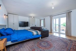 Bedroom- click for photo gallery